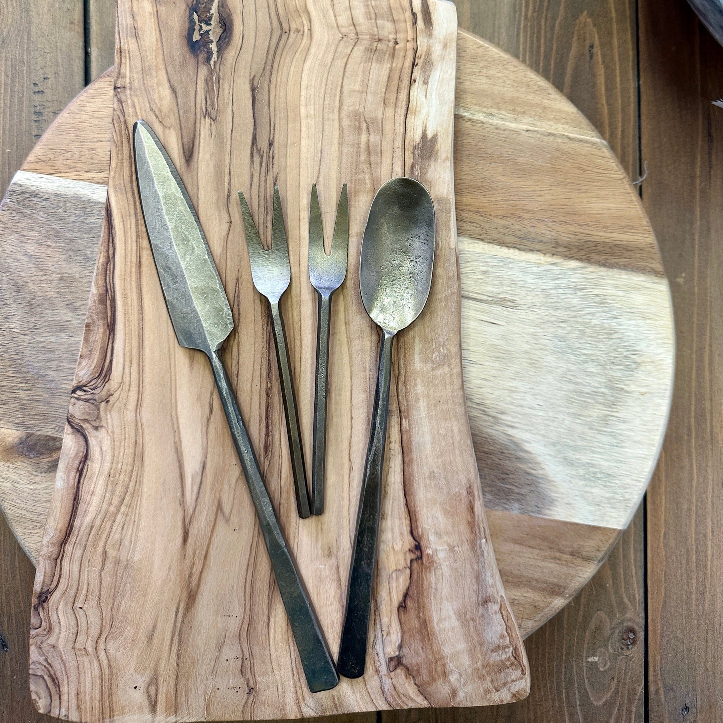 Lille Hand Forged Knife, Brass