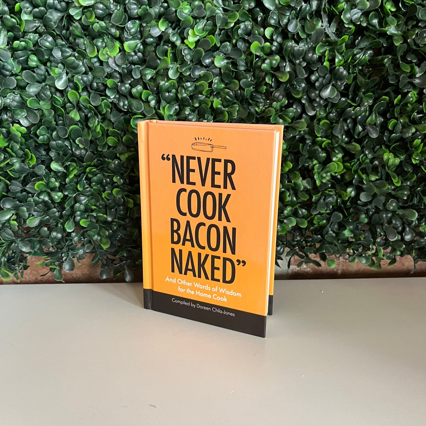 Book Never Cook Bacon Naked